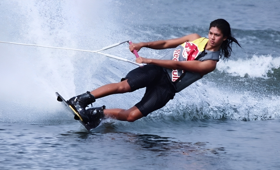 Water skiing in Kochi